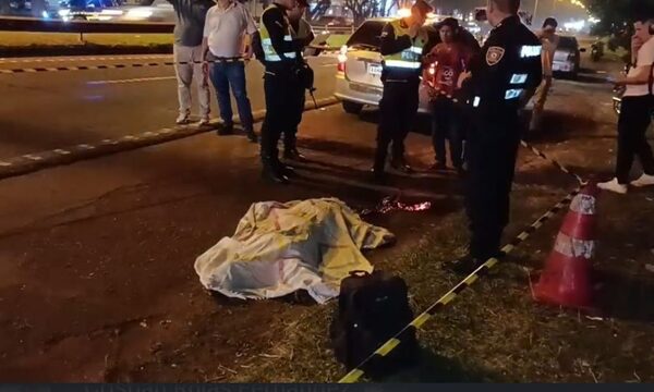 Peatón muere arrollado