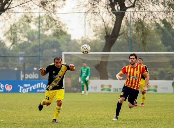 Intermedia: En Capiatá, el puntero se frena - Fútbol de Ascenso de Paraguay - ABC Color