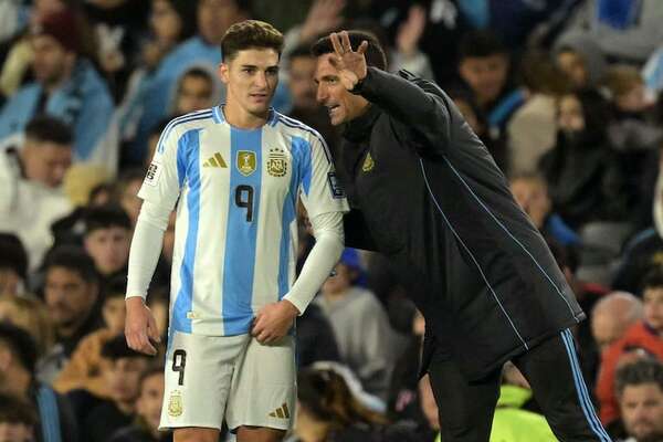 DT de Argentina se queja del horario del partido contra Colombia - Fútbol Internacional - ABC Color