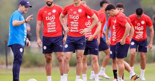 La Nación / Alfaro cita a Campuzano para integrar la Albirroja