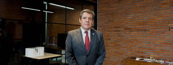 "Paraguay debe atraer inversionistas, con una imagen de calidad en producción de energía limpia y estable" - MarketData