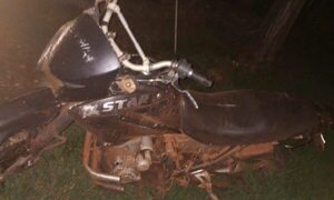 Motociclista muere tras chocar a furgón estacionado en el barrio 23 de Octubre – Diario TNPRESS