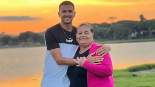 [VIDEO] ¡Mirá el regalazo que le hizo el pelotero Mateo Gamarra a su mami!