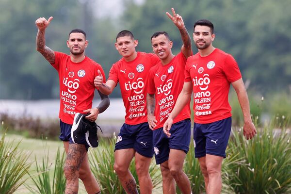 Albirroja prepara juego clave ante Brasil por eliminatorias - .::Agencia IP::.