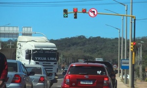 Nuevas medidas en el cruce de Pedrozo: sin giros a la izquierda y reducción de fases en semáforos - OviedoPress