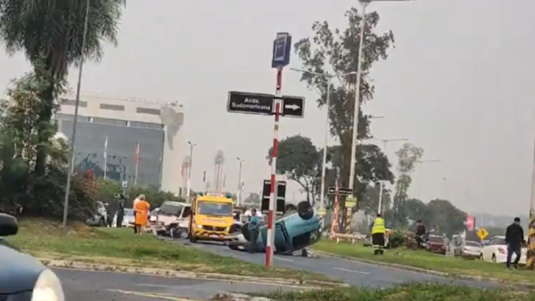 En cinco días reportan otro choque de vehículos en peligrosa rotonda de Luque