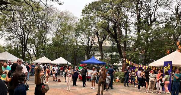 La Nación / México celebra su fiesta patria con caricaturas, música y cine