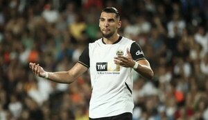 Versus / Futbolista de Valencia sancionado tras ser acusado de agresión sexual
