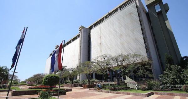 La Nación / Dólar: intervención del BCP se limita a suavizar presión del tipo de cambio