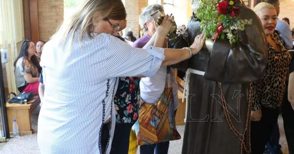 La Nación / Ultiman detalles para la gran celebración a San Pío de Pietrelcina