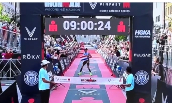 ¡Paraguayo ganó carrera en Wisconsin!