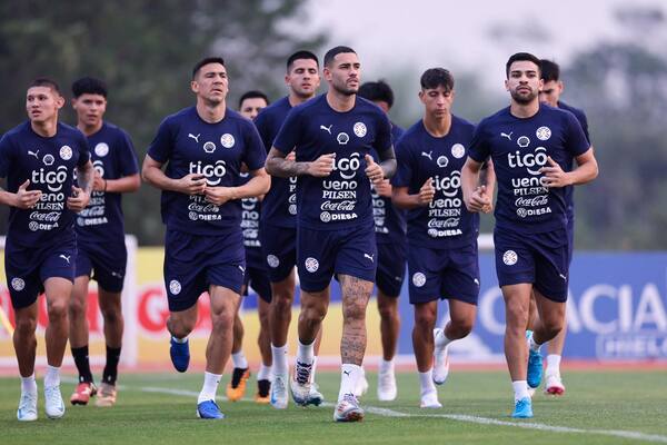 La selección paraguaya activa con miras al duelo frente a Brasil - La Clave