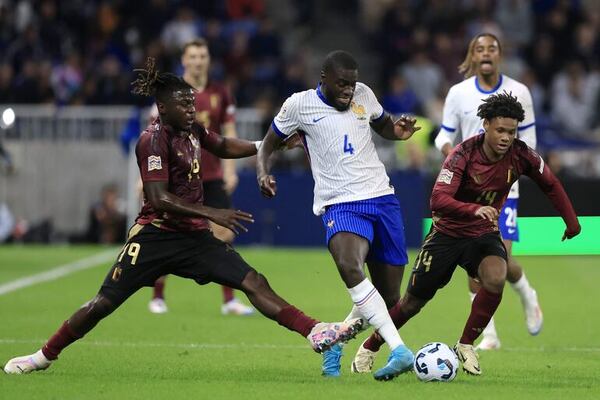 Francia se redime ante una inofensiva Bélgica - Fútbol Internacional - ABC Color