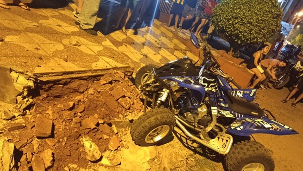 Un médico muere tras chocar contra una columna con un cuatriclo en Capiatá