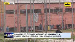 Video: incautan celular de miembro del Clan Rotela en cárcel de Emboscada - ABC Noticias - ABC Color