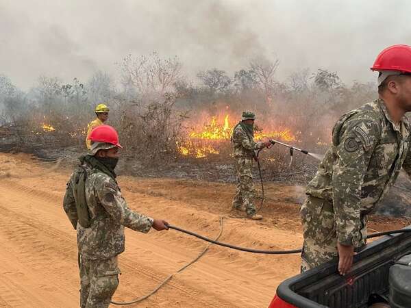 Incendio en zona del Chovoreca: propiedad identificada tiene plan de cambio de uso de tierra pero quema no está permitida, según Infona - Nacionales - ABC Color