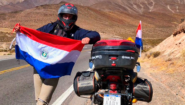 La libertad sobre dos ruedas: La historia del viajero paraguayo Juan Boti