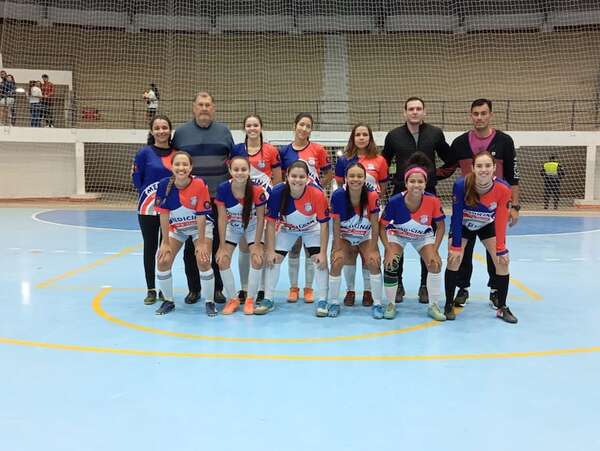 La Universidad Central del Paraguay arrasa en los Juegos Universitarios JUPY en Amambay - Polideportivo - ABC Color