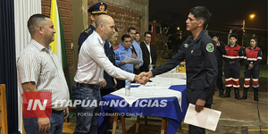 SE REALIZÓ ACTO DE JURAMENTO DE ASPIRANTES A BOMBEROS Y ASCENSOS EN CAMBYRETÁ - Itapúa Noticias