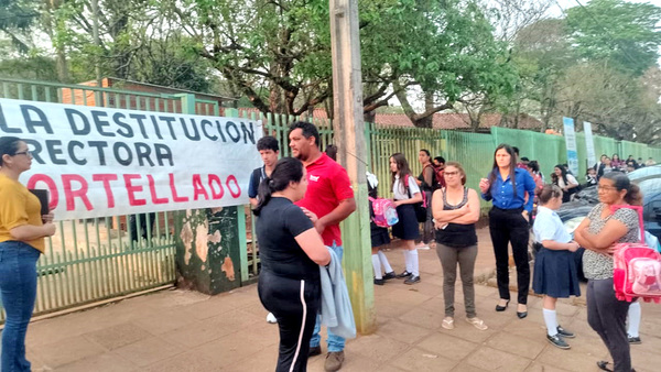 Se levantó toma de Escuela Bertoni con acuerdo de auditoría en Pdte. Franco - La Clave