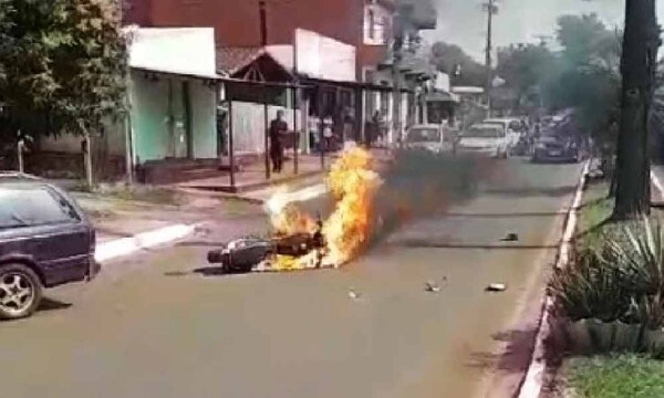 Falleció motochorro que chocó al intentar escapar – Prensa 5