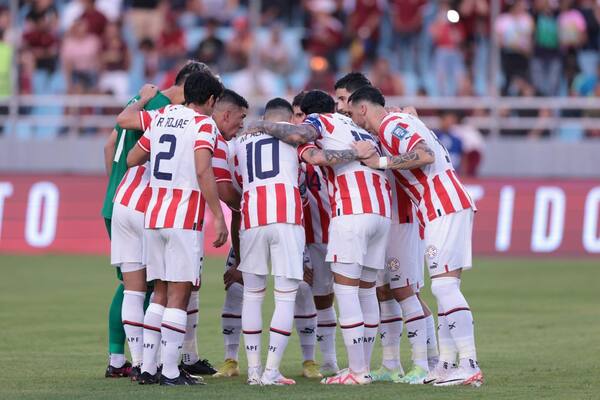 A estadio lleno, Paraguay recibe esta noche a Brasil por Eliminatorias - Unicanal