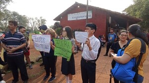 Tras protestas, esperan auditoría en la Escuela Moisés Bertoni de Presidente Franco