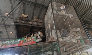 Locatarios del Mercado 1 de Coronel Oviedo generan graves peligros con instalaciones que violan normativas - OviedoPress