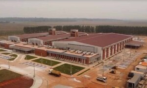 Construcción de Gran Hospital de Coronel Oviedo está próximo a su conclusión – Prensa 5
