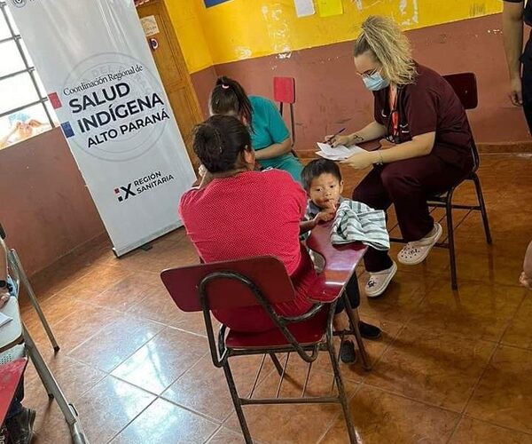 Asisten a familias indígenas de Minga Porã