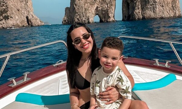 [GALERÍA]  ¡Qué vida! La esposa de Miguel Almirón y su peque se dieron una escapada a la isla de Capri