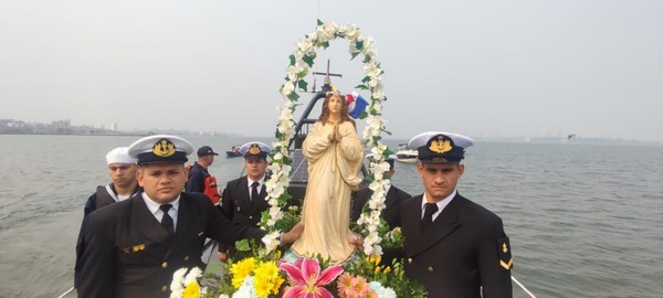 Marinos rinden homenaje a su santa patrona, Stella Maris, en Encarnación