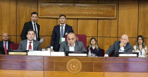 El Senado aprueba a mano alzada el ingreso de militares estadounidenses pese a los roces con Biden