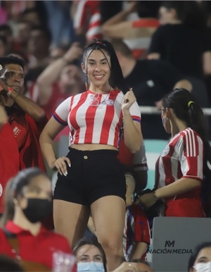 ¿Va por la “madrina de la albirró”?