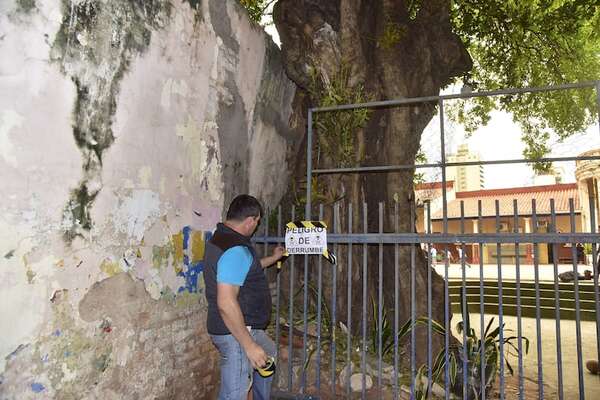 Abandono del MEC: Municipalidad de Asunción intervino en escuela con parque infantil clausurado - Nacionales - ABC Color