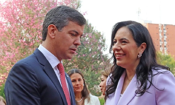 Peña nombra a Claudia Centurión en el Consejo de Itaipú en reemplazo de Lea Giménez - OviedoPress
