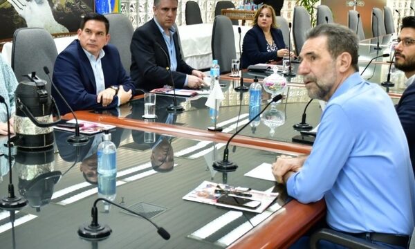 Lucho Zacarías debate con ministros y su par brasileño, futuras inversiones sociales de Itaipú – Diario TNPRESS