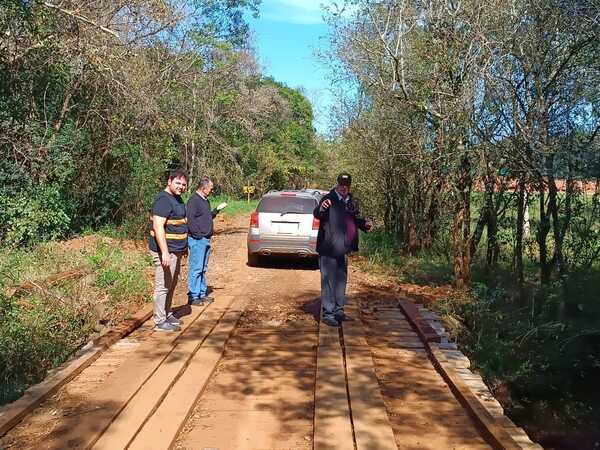 Verifican sitios para construcción de puentes en Capitán Miranda - .::Agencia IP::.