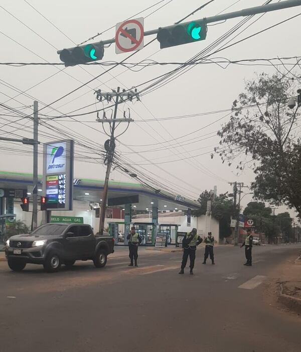Asunción: avenida Artigas bloqueada por manifestación de indígenas - Nacionales - ABC Color