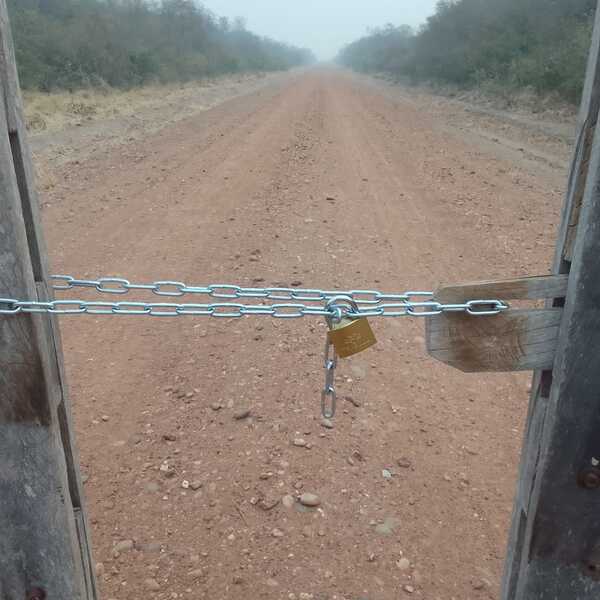 Militares cierran con portón y candado Ruta Nacional PY16 en zona Agua Dulce