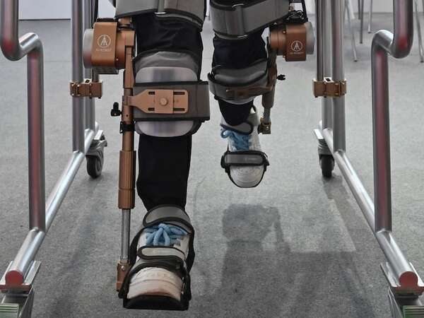 Crean la primera pierna robótica con “músculos artificiales” - Tecnología - ABC Color