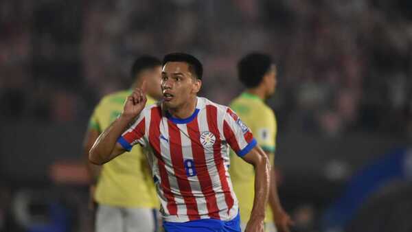 Tres goles fantásticos de Paraguay a Brasil