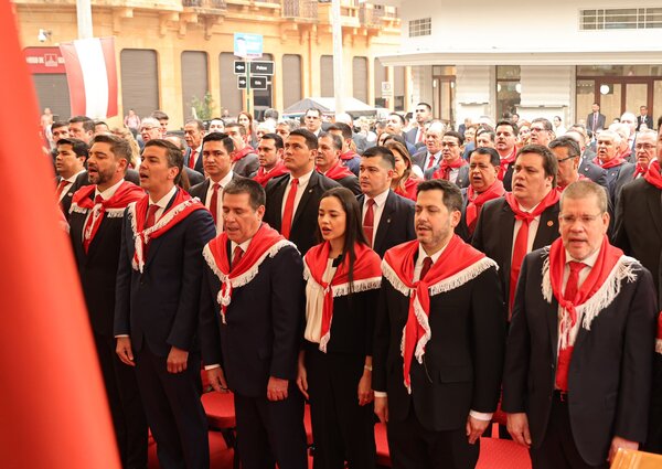 Horacio Cartes celebra 137 años de la ANR y reafirma respaldo al gobierno de Peña - El Trueno