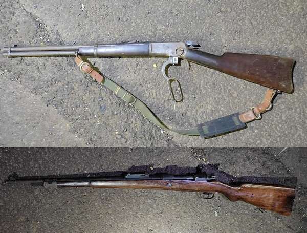 Recuperan armas hurtadas de la casa del padre del intendente de Carmen del Paraná - Policiales - ABC Color