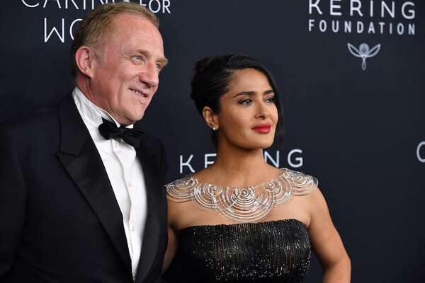 Salma Hayek, anfitriona de una gala benéfica que reunió a celebridades como Kim Kardashian y Priyanka Chopra - Gente - ABC Color
