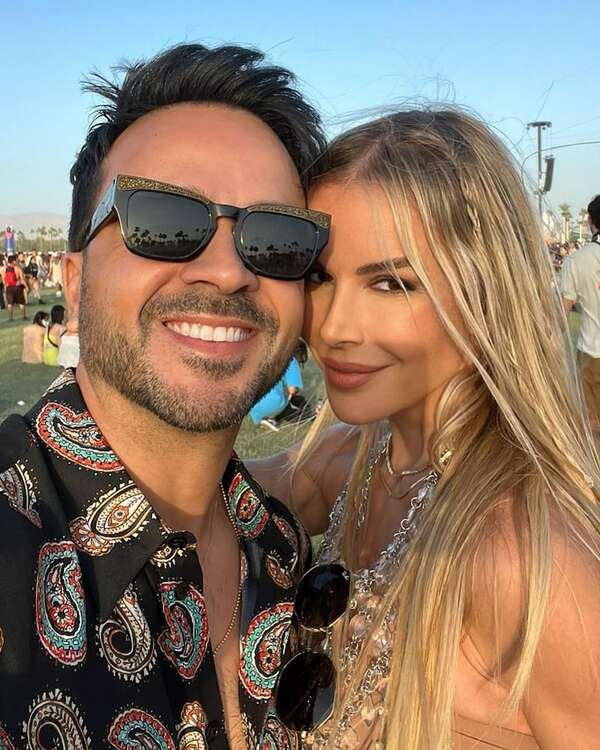 Luis Fonsi cumplió 10 años de casado con su “Flaquita” - Gente - ABC Color