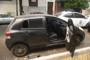 A plena luz del día, “tortoleros” atacan vehículos en microcentro de Asunción - Policiales - ABC Color