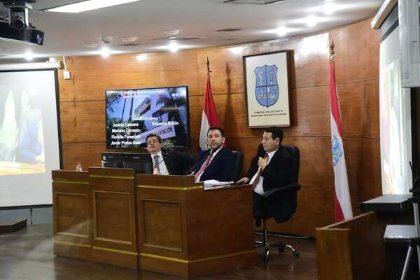 Junta Municipal de Asunción volvió a blanquear a “Nenecho” y rechazó pedirle su renuncia - Política - ABC Color