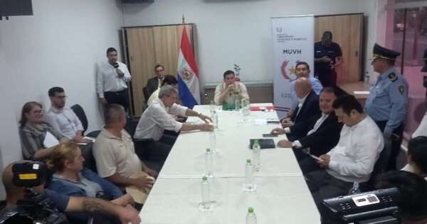 La Nación / MUVH reafirma que otorgar cupo fijo de subsidios a multisectorial “va contra la ley”