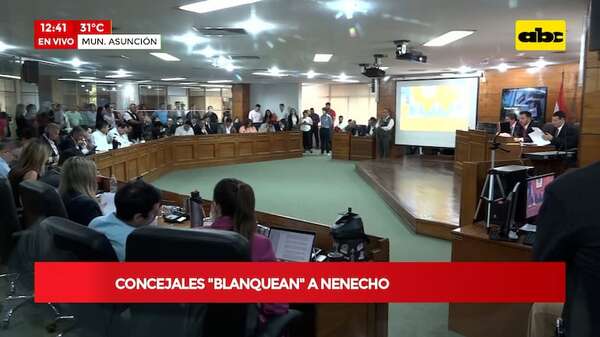 Junta Municipal volvió a blanquear a Nenecho y rechaza pedido de renuncia - ABC Noticias - ABC Color